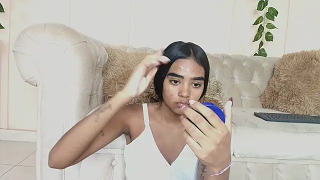 julieta aguilar1 online show from 11/23/25, 07:02