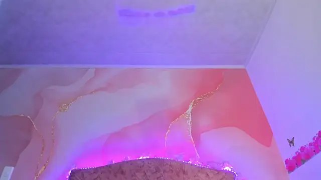 Snapshot of Bella__sweet chatting on 01/18/25, 06:53 Bella sweet online show from 01/18/25, 06:53