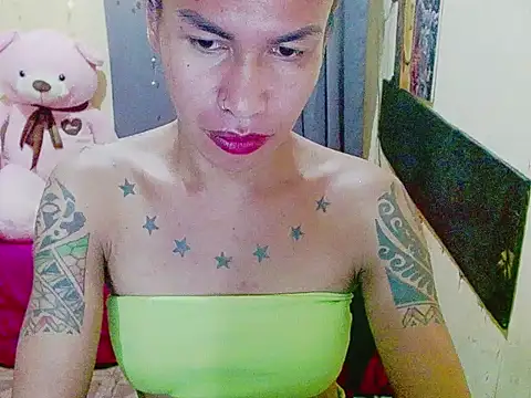 Snapshot of Indaypakay_ts chatting on 11/07/25, 10:48 Indaypakay ts online show from 11/07/25, 10:48