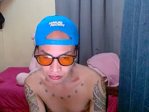 Snapshot of Indaypakay_ts chatting on 12/14/25, 08:13 Indaypakay ts online show from 12/14/25, 08:13