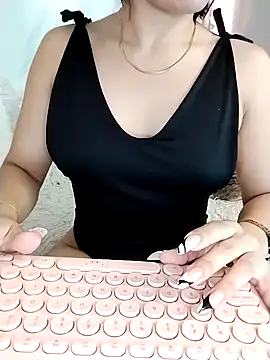 Nanda Vixen online show from 09/15/25, 10:32