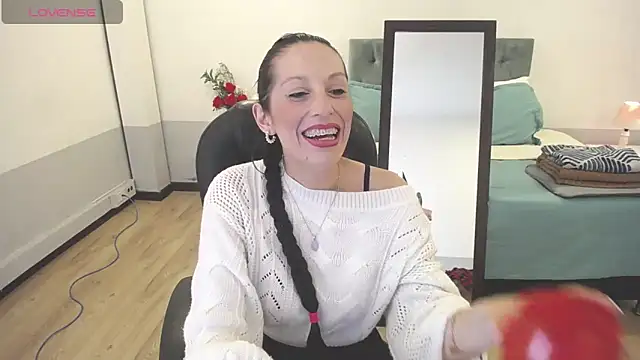 Nami sunny online show from 02/09/25, 09:49