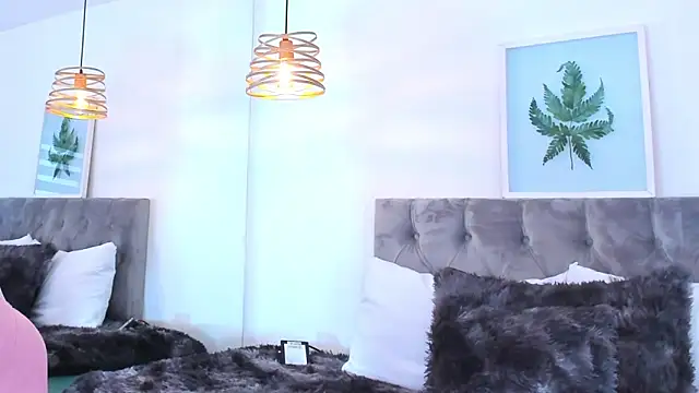 Nami sunny online show from 09/15/25, 06:41