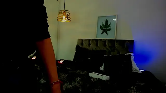 Nami sunny online show from 09/16/25, 06:53