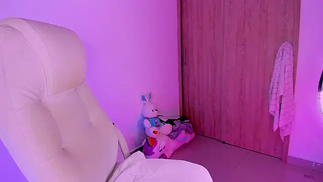 Cheelsea  online show from 02/24/25, 01:57