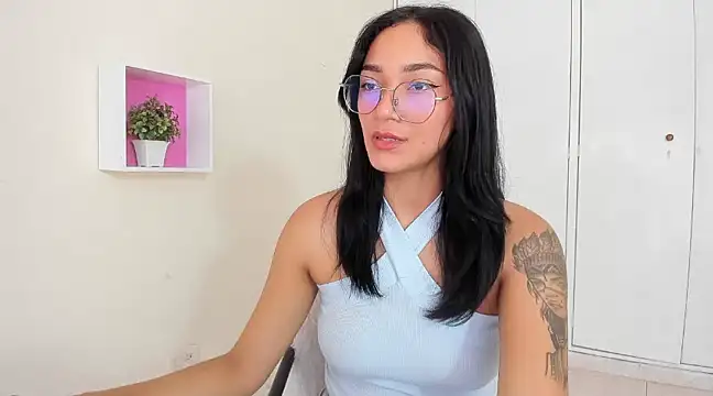Snapshot of ASIAM_BRUNET chatting on 03/20/25, 01:04 ASIAM BRUNET online show from 03/20/25, 01:04