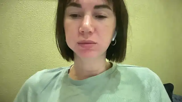 Snapshot of EvilDemon94 chatting on 04/18/26, 05:00 EvilDemon94 online show from 04/18/26, 05:00