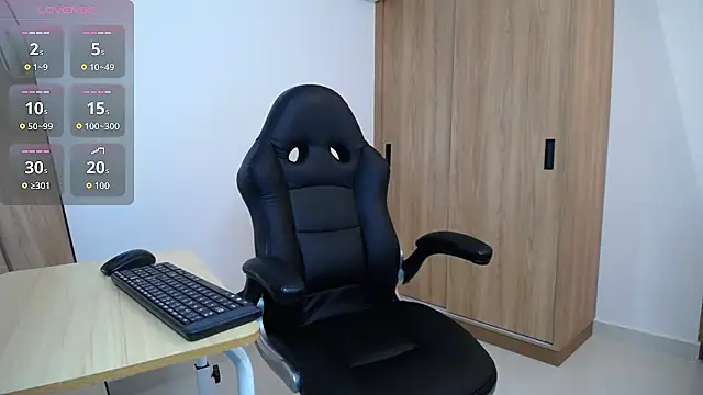 karoll marquez online show from 10/10/25, 09:58