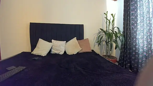 ChloeTurner  online show from 12/25/24, 12:58