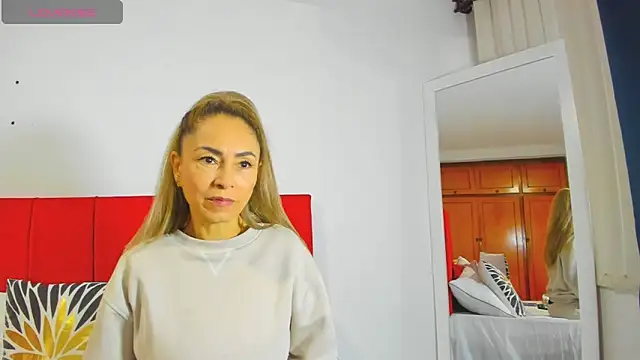 emagarcia online show from 11/30/25, 11:03