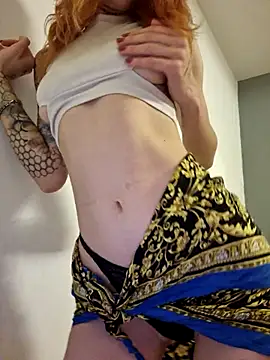 Snapshot of roxi_katty chatting on 11/11/25, 05:29 roxi katty online show from 11/11/25, 05:29