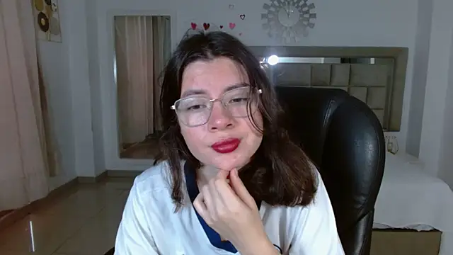 zoecruzz online show from 10/07/25, 03:09