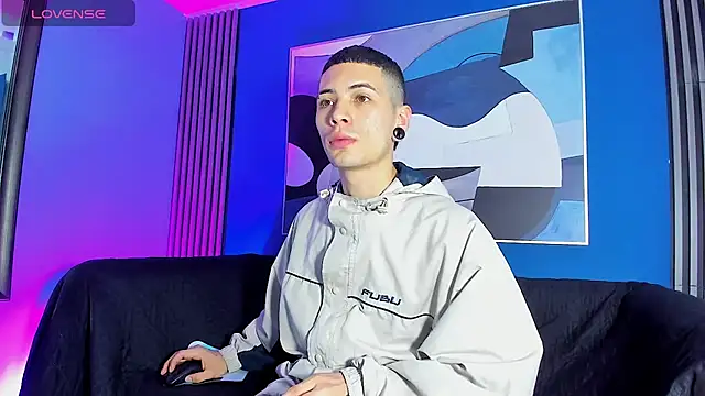 Snapshot of Jefer_rick_ chatting on 10/11/25, 12:47 Jefer rick  online show from 10/11/25, 12:47