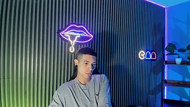 Snapshot of Jefer_rick_ chatting on 10/16/25, 01:01 Jefer rick  online show from 10/16/25, 01:01