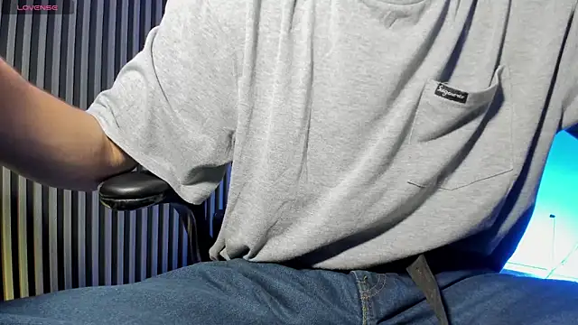 Snapshot of Jefer_rick_ chatting on 11/10/25, 12:04 Jefer rick online show from 11/10/25, 12:04