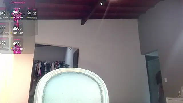 Snapshot of greyslopez chatting on 02/11/25, 09:35 greyslopez online show from 02/11/25, 09:35