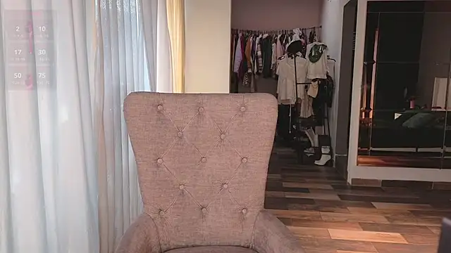 Snapshot of greyslopez chatting on 09/30/25, 09:20 greyslopez online show from 09/30/25, 09:20