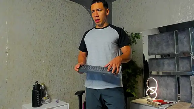 marc ginale online show from 10/11/25, 02:48