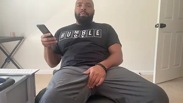 Snapshot of Bbcfun44 chatting on 09/15/25, 03:56 Bbcfun44 online show from 09/15/25, 03:56