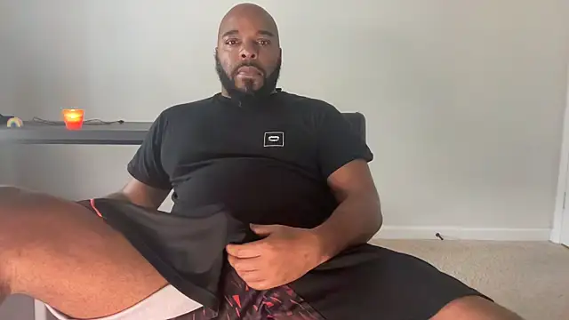 Snapshot of Bbcfun44 chatting on 10/24/25, 08:27 Bbcfun44 online show from 10/24/25, 08:27