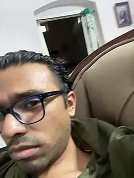 BoyzaraHatke online show from 07/13/26, 01:36