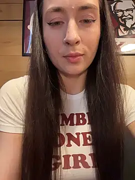 Holly Play online show from 06/09/26, 10:05