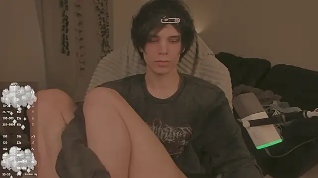 Snapshot of Wampeyes chatting on 10/28/25, 10:52 Wampeyes online show from 10/28/25, 10:52