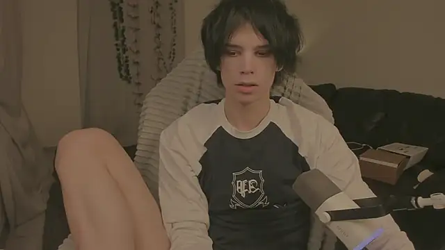 Snapshot of Wampeyes chatting on 11/14/25, 01:32 Wampeyes online show from 11/14/25, 01:32