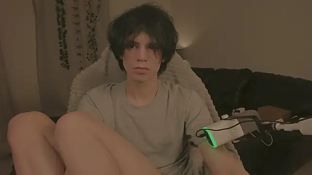 Snapshot of Wampeyes chatting on 11/25/25, 01:33 Wampeyes online show from 11/25/25, 01:33