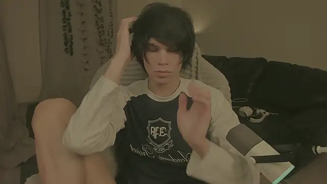 Snapshot of Wampeyes chatting on 12/01/25, 02:44 Wampeyes online show from 12/01/25, 02:44