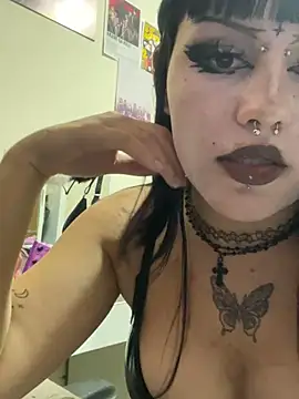 Snapshot of belletotosa chatting on 03/23/25, 03:43 belletotosa online show from 03/23/25, 03:43