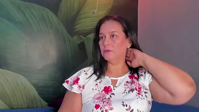 Sharllot bbw online show from 12/30/24, 07:32