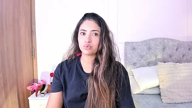 Isa squirt1 online show from 12/05/25, 03:48