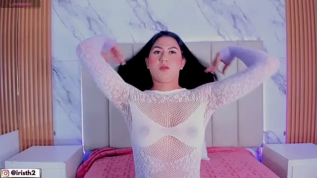 Snapshot of Iris_Thompson_ chatting on 12/14/25, 10:03 Iris Thompson online show from 12/14/25, 10:03