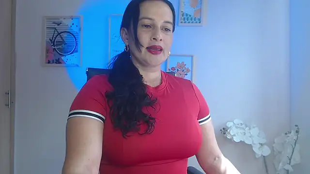 lucy diiaz online show from 01/31/25, 06:47