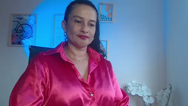 lucy diiaz online show from 02/03/25, 06:49