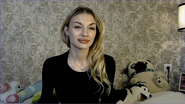 Ella Milla online show from 11/02/25, 09:44