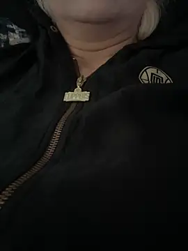 luna 14 online show from 09/30/25, 10:42