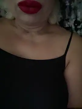 luna 14 online show from 10/09/25, 10:24