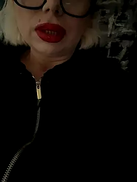 luna 14 online show from 10/16/25, 10:16