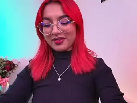 Snapshot of sofia_blossom chatting on 01/08/25, 05:05 sofia blossom online show from 01/08/25, 05:05