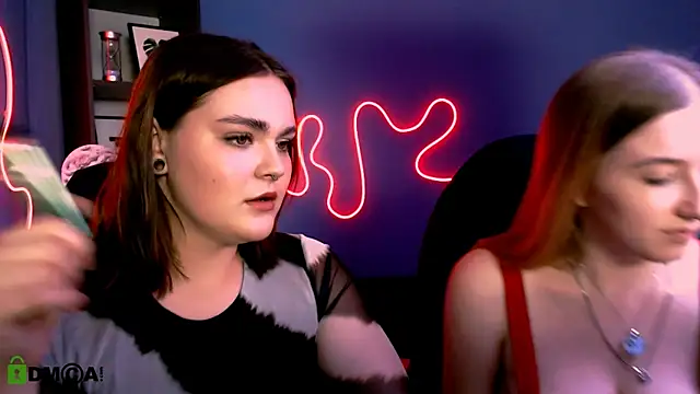 Snapshot of daisy_candy chatting on 09/25/25, 08:01 daisy candy online show from 09/25/25, 08:01