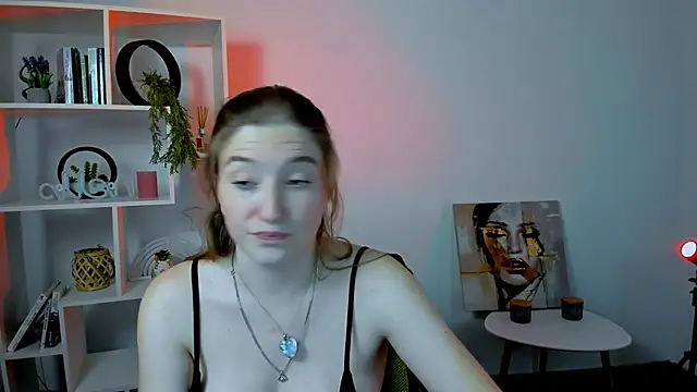 Snapshot of daisy_candy chatting on 10/18/25, 10:54 daisy candy online show from 10/18/25, 10:54