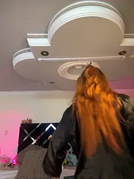 Snapshot of antonhella1 chatting on 10/23/25, 07:01 antonhella1 online show from 10/23/25, 07:01