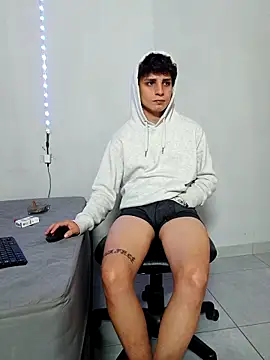 mikecoper 23 online show from 10/23/25, 04:23