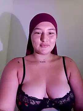 Snapshot of Celeste_camila18 chatting on 09/09/25, 02:49 Celeste camila18 online show from 09/09/25, 02:49