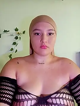 Snapshot of Celeste_camila18 chatting on 09/29/25, 03:06 Celeste camila18 online show from 09/29/25, 03:06