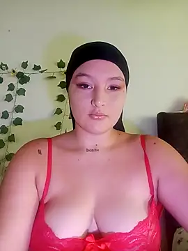 Snapshot of Celeste_camila18 chatting on 10/08/25, 05:21 Celeste camila18 online show from 10/08/25, 05:21