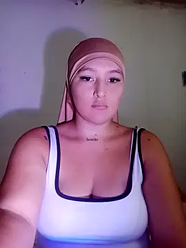 Snapshot of Celeste_camila18 chatting on 10/26/25, 10:04 Celeste camila18 online show from 10/26/25, 10:04