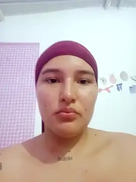 Snapshot of Celeste_camila18 chatting on 12/03/25, 05:33 Celeste camila18 online show from 12/03/25, 05:33